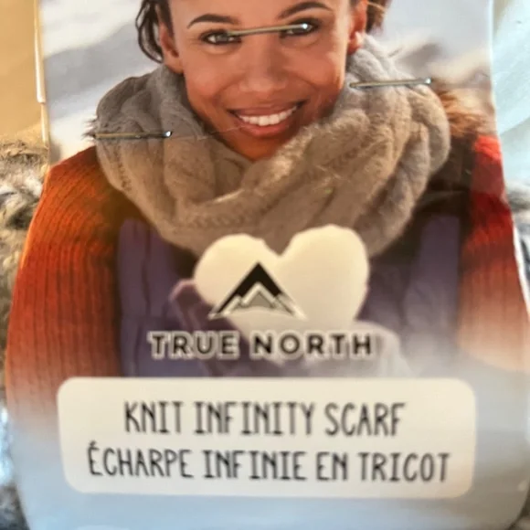 True North Infinity scarf - Picture 6 of 6